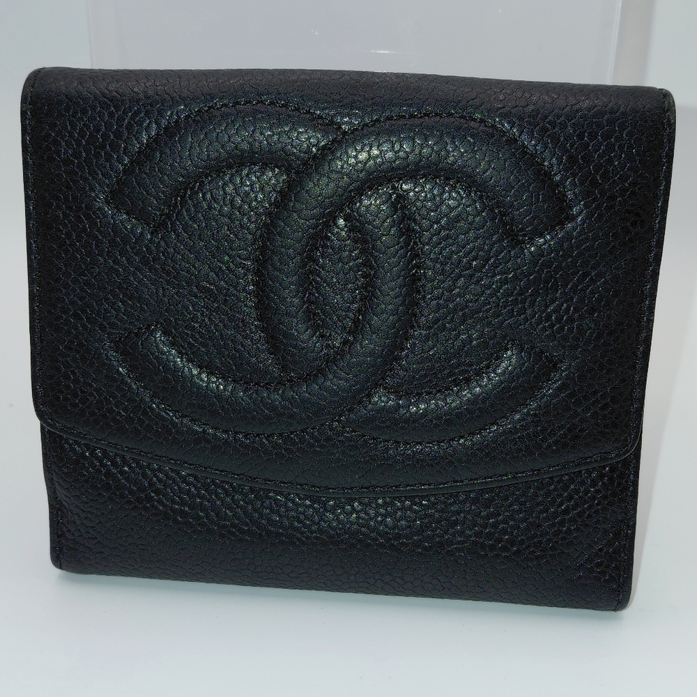 Vintage Chanel Black Caviar Leather Bifold Wallet